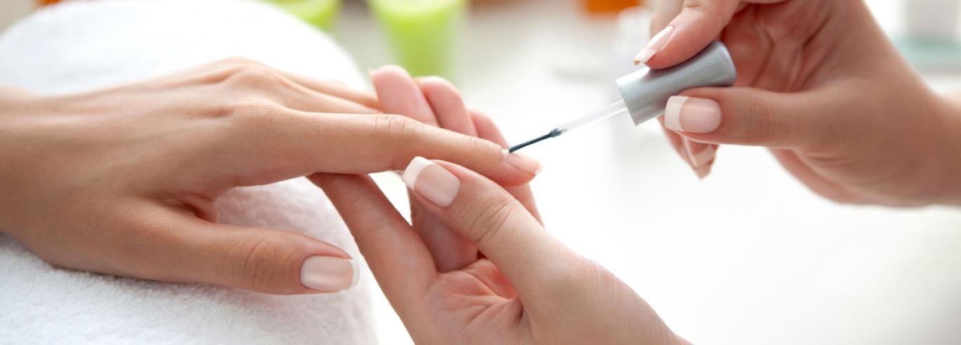 Manicure / Pedicure